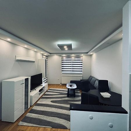 Ognjen Apartman Donje Mladice Esterno foto